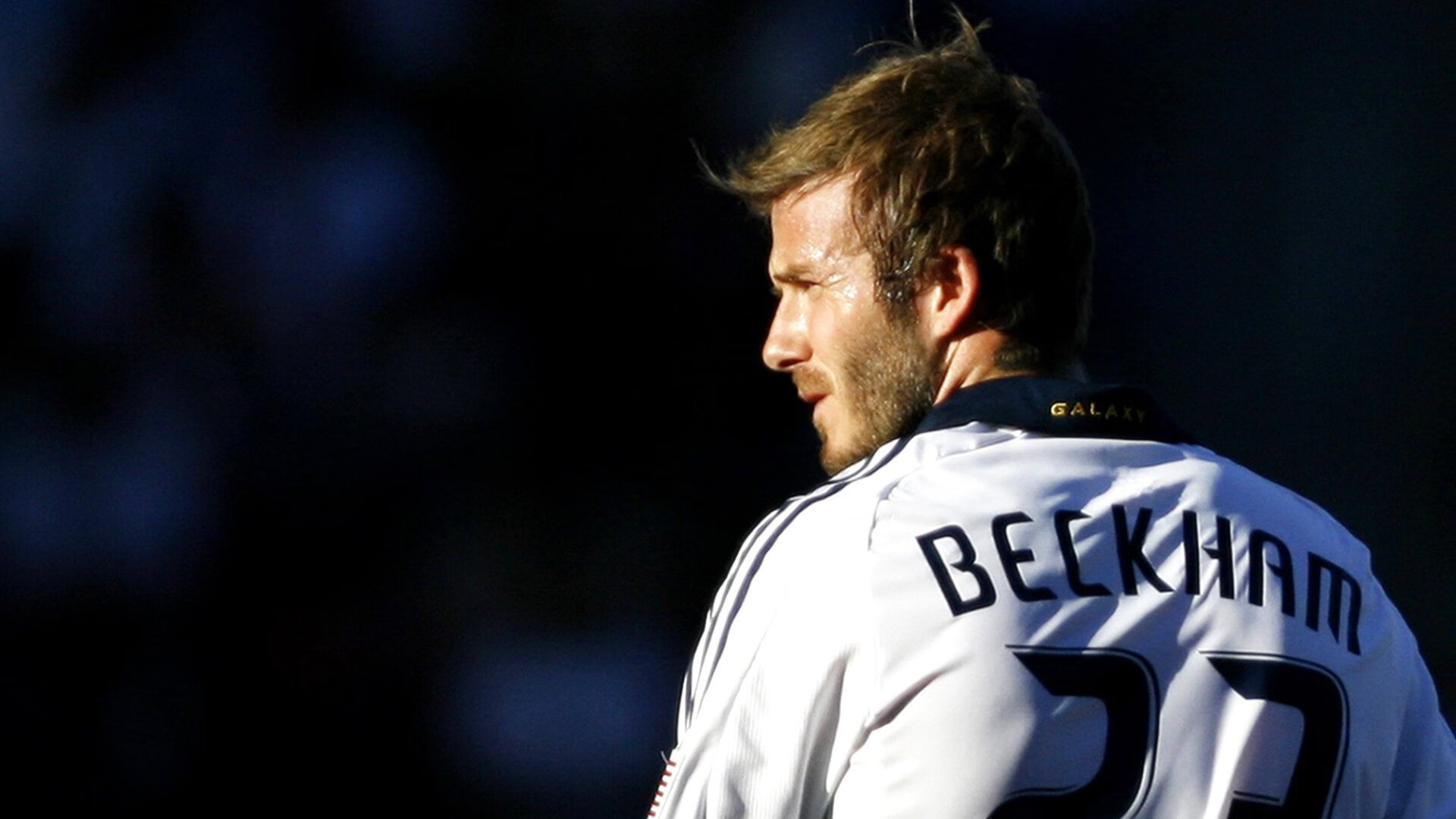 哈登爆冷击败塞尔维亚队，战术调整引爆全场！